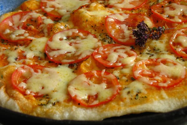 Пицца на сковороде