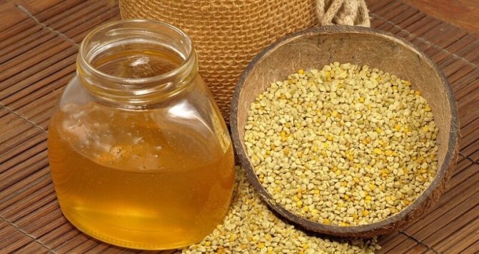 При простуде и кашле можно рассасывать смешанную с медом пчелиную пыльцу.