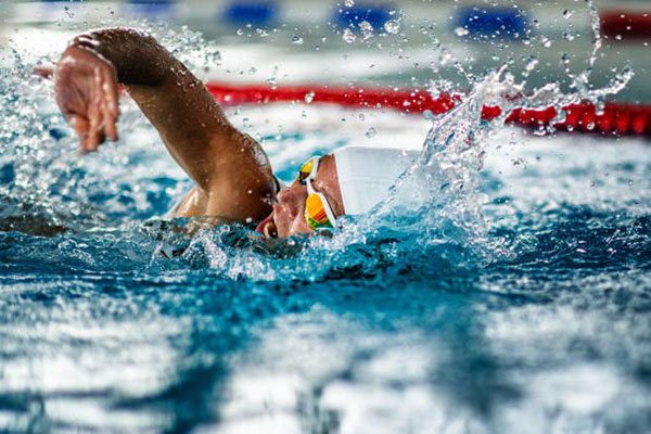 Улучшение физической формы при плавании